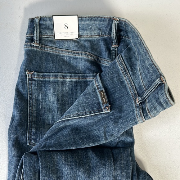 WHBM EVERYDAY SOFR DENIM size 8 - Picture 2 of 5
